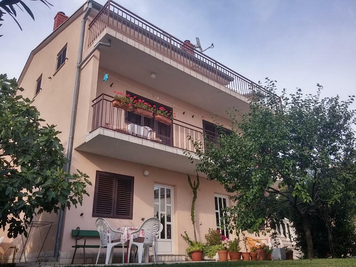 Apartments Katarina Novi Vinodolski Exterior foto